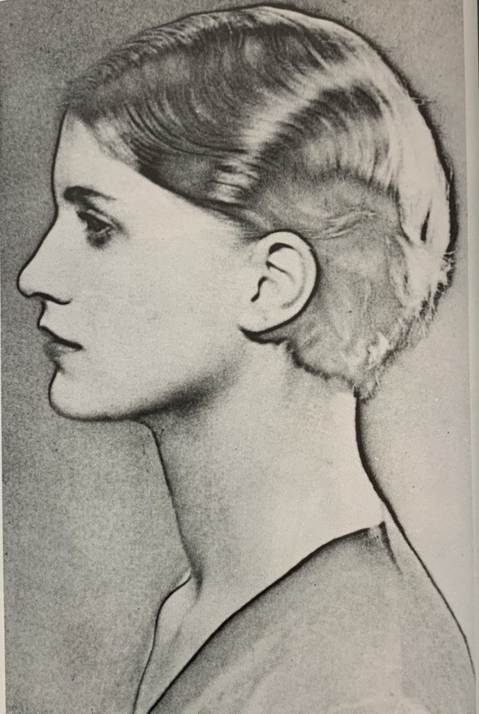 リー・ミラー:自分を愛したヴィーナス』アントニー・ペンローズ リー